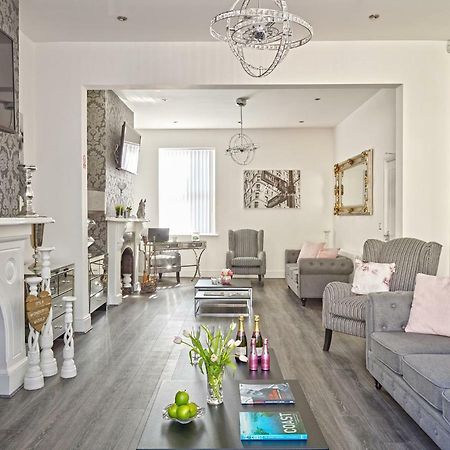 88 Anfield Road Bed & Breakfast Ливърпул Екстериор снимка