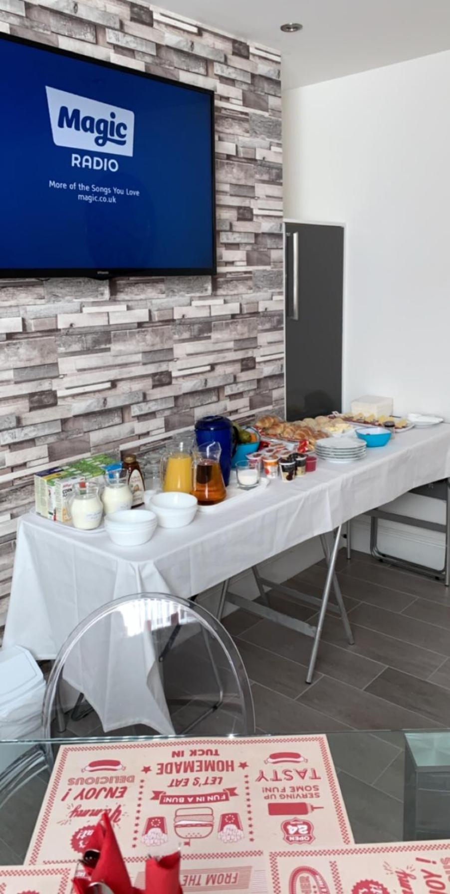 88 Anfield Road Bed & Breakfast Ливърпул Екстериор снимка