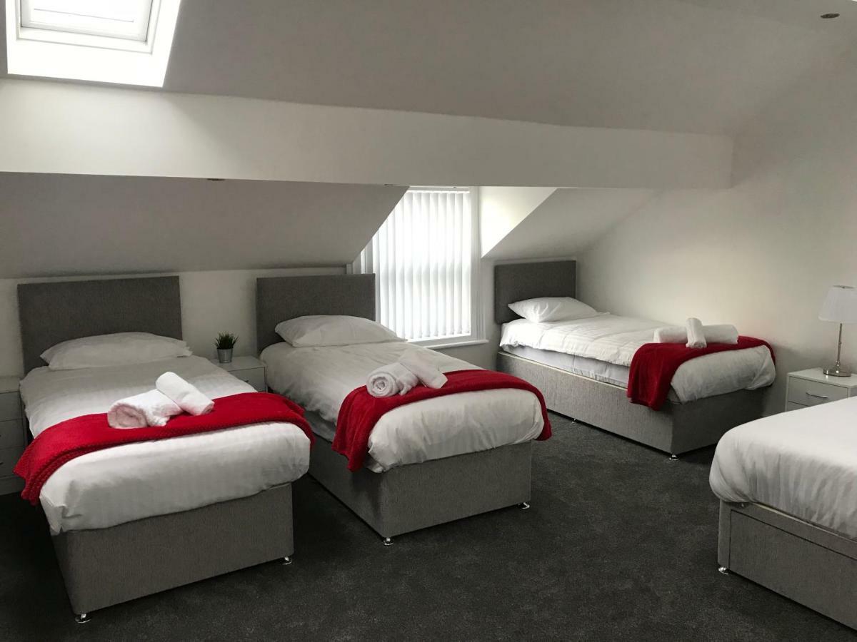 88 Anfield Road Bed & Breakfast Ливърпул Екстериор снимка