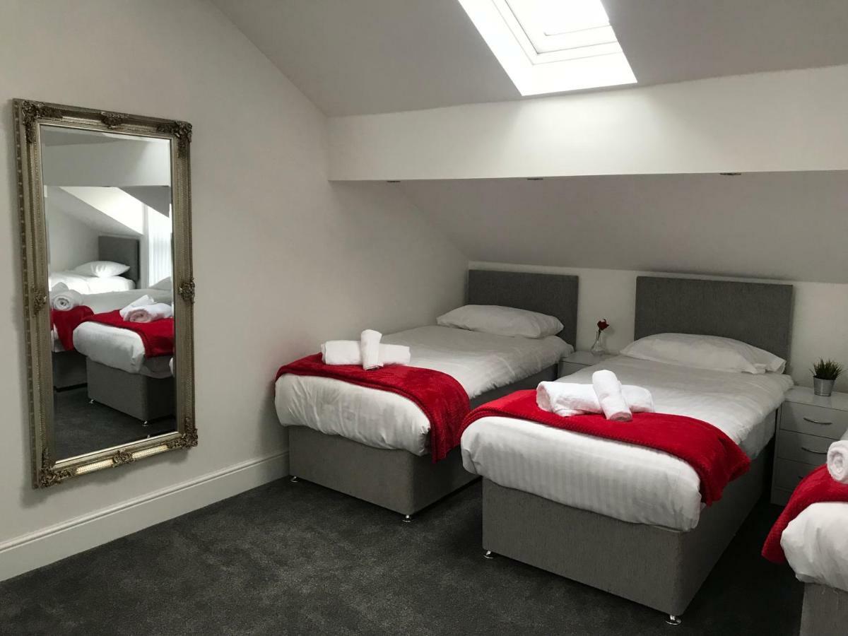 88 Anfield Road Bed & Breakfast Ливърпул Екстериор снимка