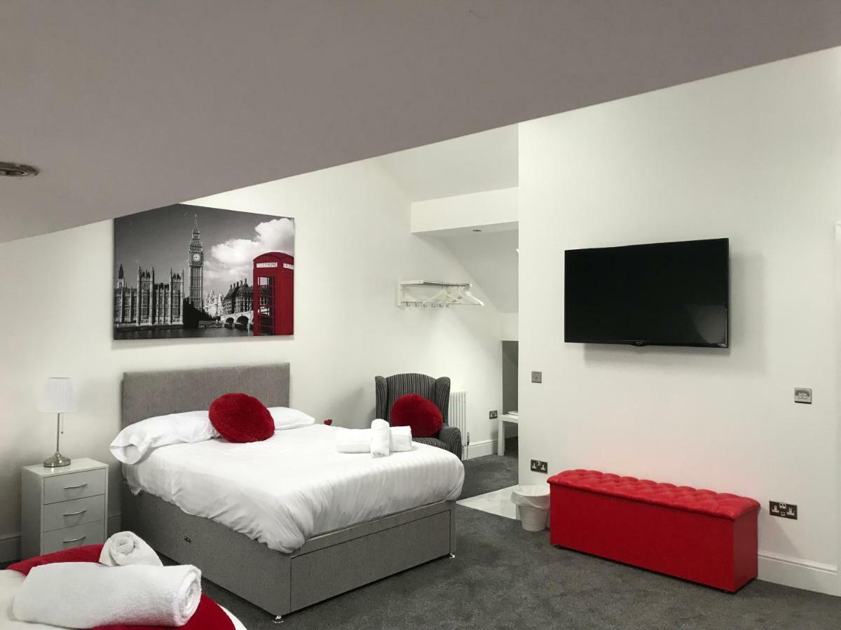 88 Anfield Road Bed & Breakfast Ливърпул Екстериор снимка