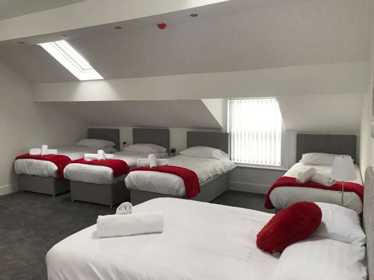 88 Anfield Road Bed & Breakfast Ливърпул Екстериор снимка