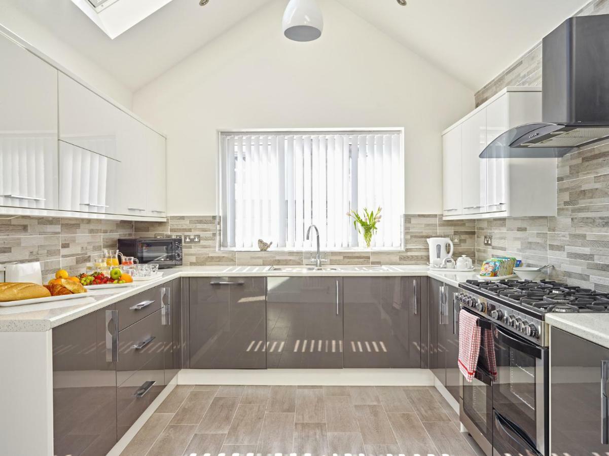 88 Anfield Road Bed & Breakfast Ливърпул Екстериор снимка