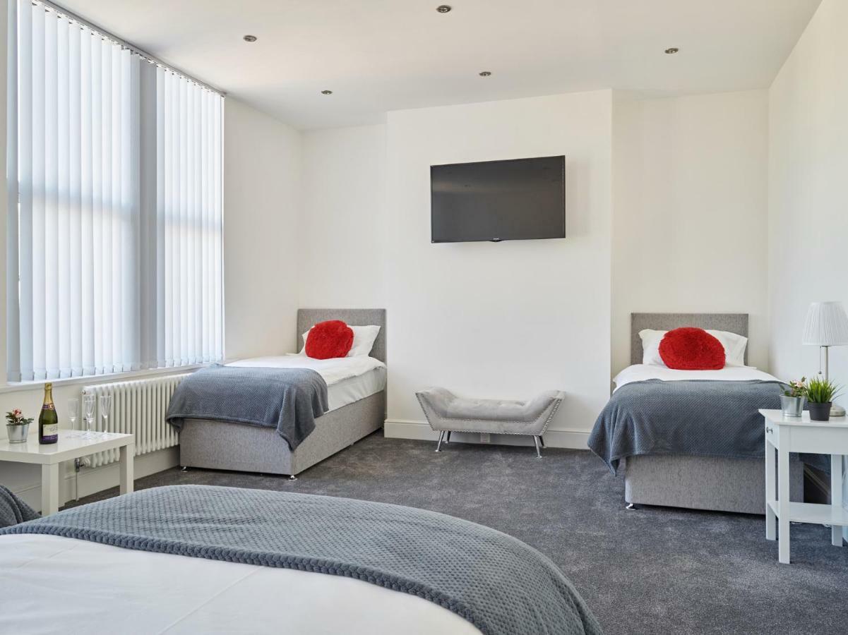 88 Anfield Road Bed & Breakfast Ливърпул Екстериор снимка