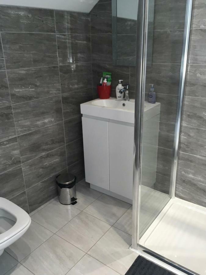 88 Anfield Road Bed & Breakfast Ливърпул Екстериор снимка